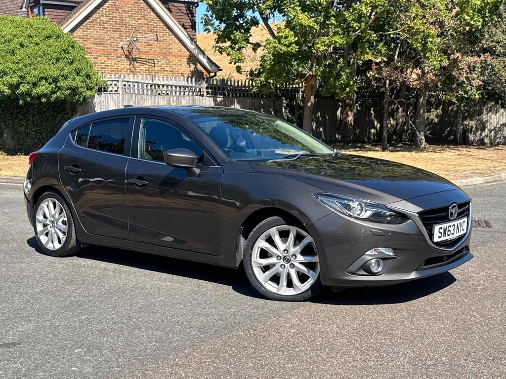Mazda 3 — advertised vehicle